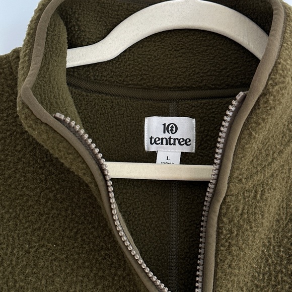 NEW EcoLoft Half Zip by TenTree
Women's Eco-Friendly Half-Zip Pullover - Picture 4 of 6